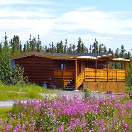 Arctic Chalet Resort Inuvik Extérieur photo