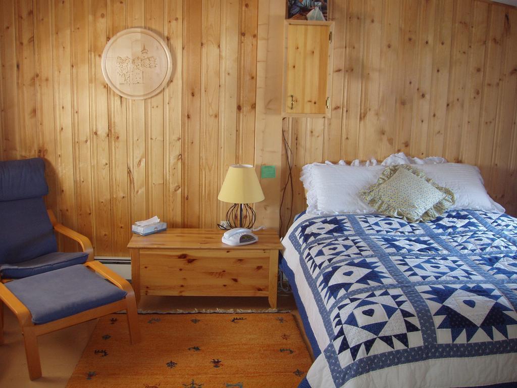Arctic Chalet Resort Inuvik Extérieur photo